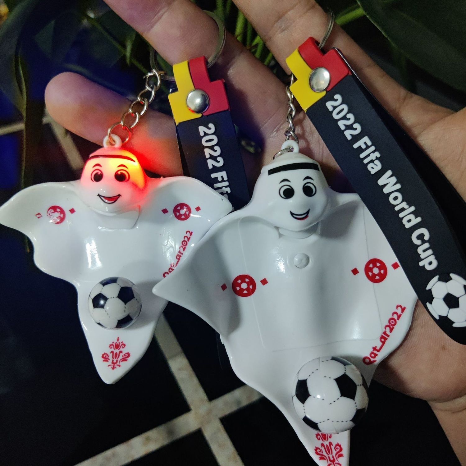 Qatar World Cup Mascot Garage Kits Ornaments Souvenir Keychain Doll Aircraft Gift Luminous Toy