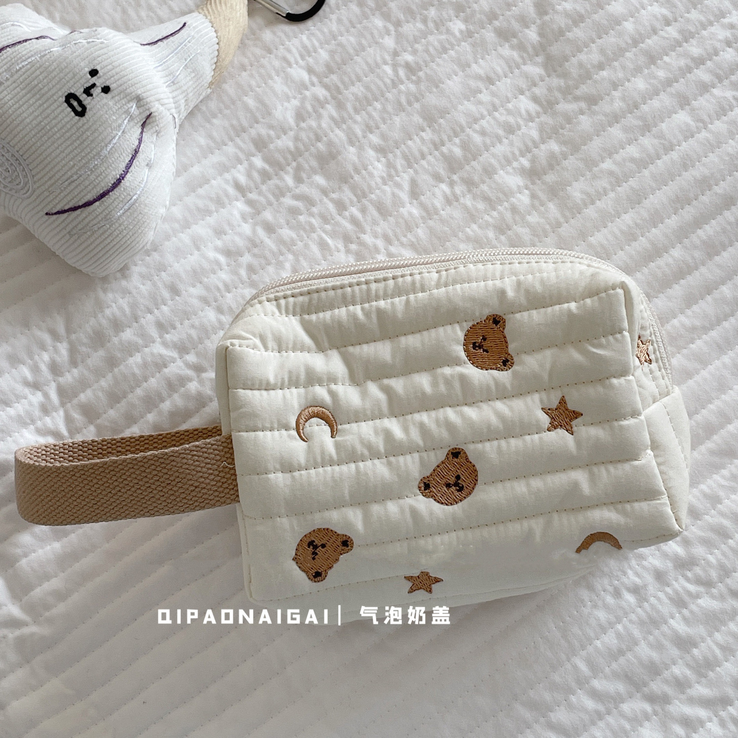 Ins Pure Cotton Quilting Cosmetic Bag Cute Embroidered Bear Multifunctional Storage Bag Student Portable Outing Handbag