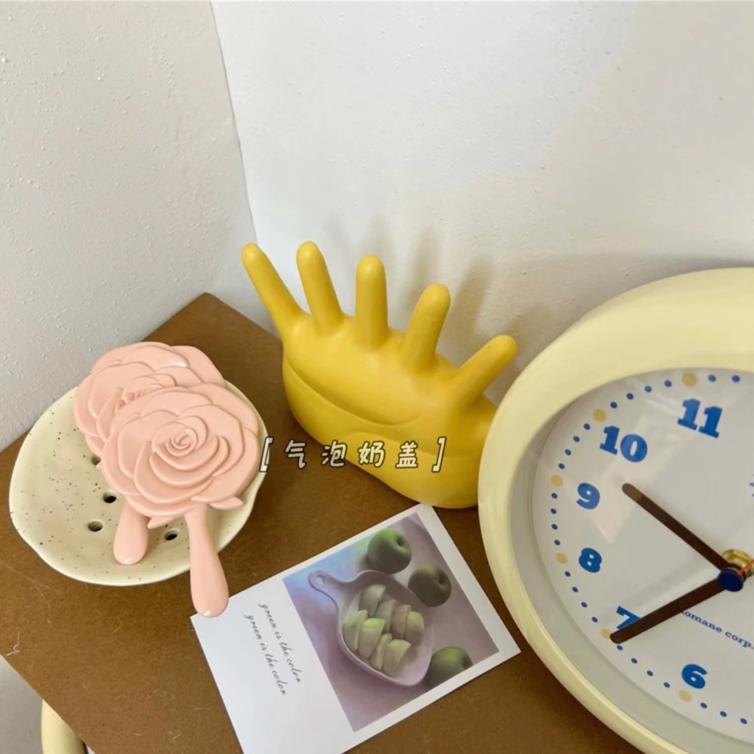 Ins Style Rose Flower Hand-Hold Mirror Portable Portable Handheld Makeup Mirror Student Dressing Good-looking Small Mirror