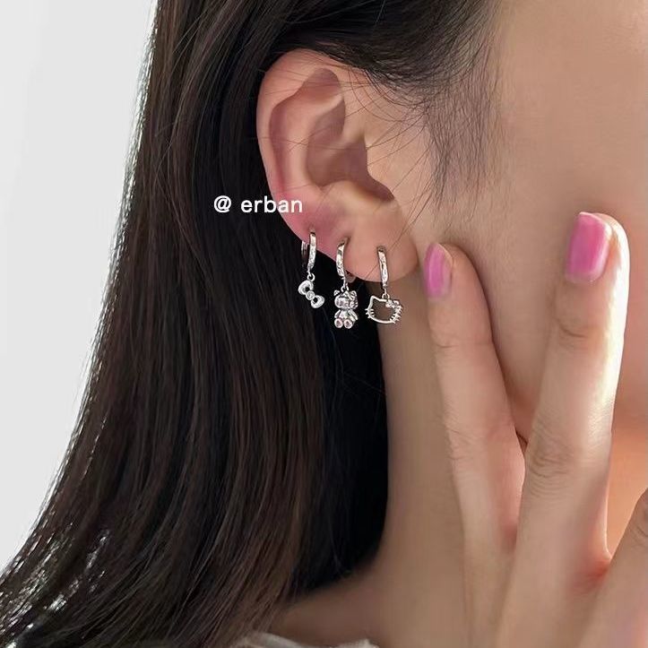 Earrings Niche Design Premium Temperament Entry Lux Cat Bow Zircon Stud Earrings for Women Asymmetric Earrings Summer