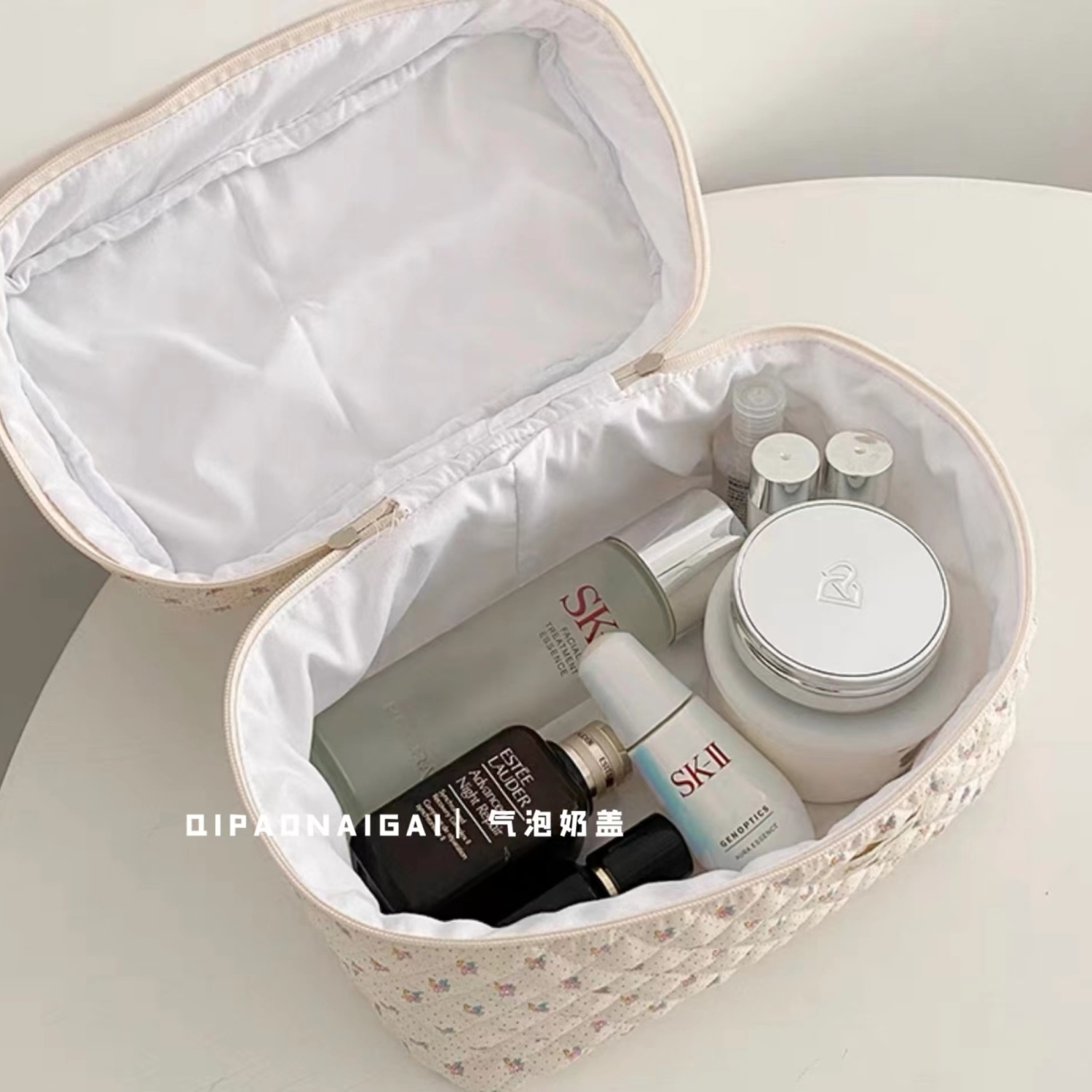 Ins Style Small Floral Quilted Large Capacity Portable Cosmetic Bag Korean Girl Heart Storage Bag Portable Toiletry Bag Women