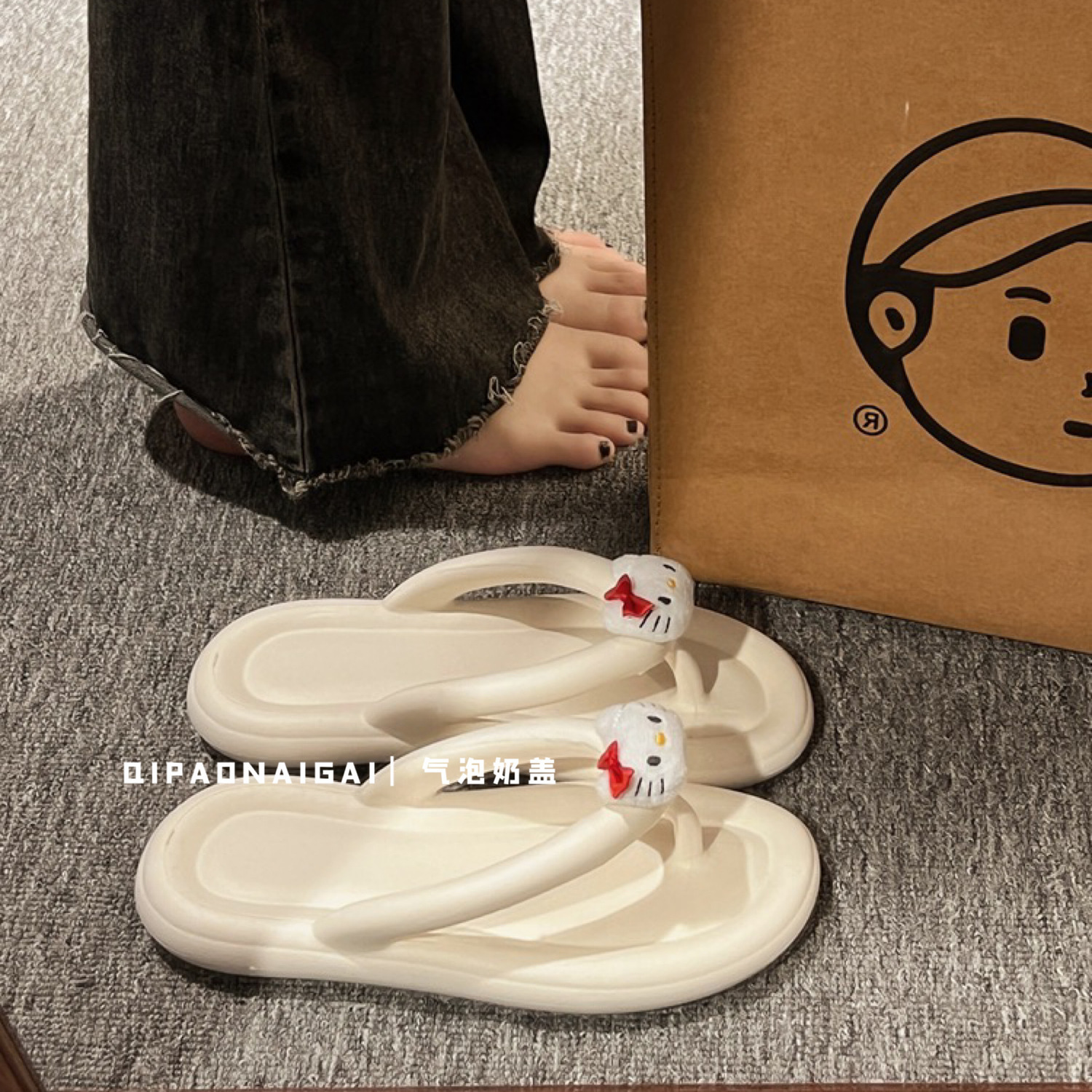 Cute Hello Kitty Slippers Student Girl Heart Outer Wear Soft Sole Shoes Summer Home Non-Slip Wear-Resistant Slip-on Sandals