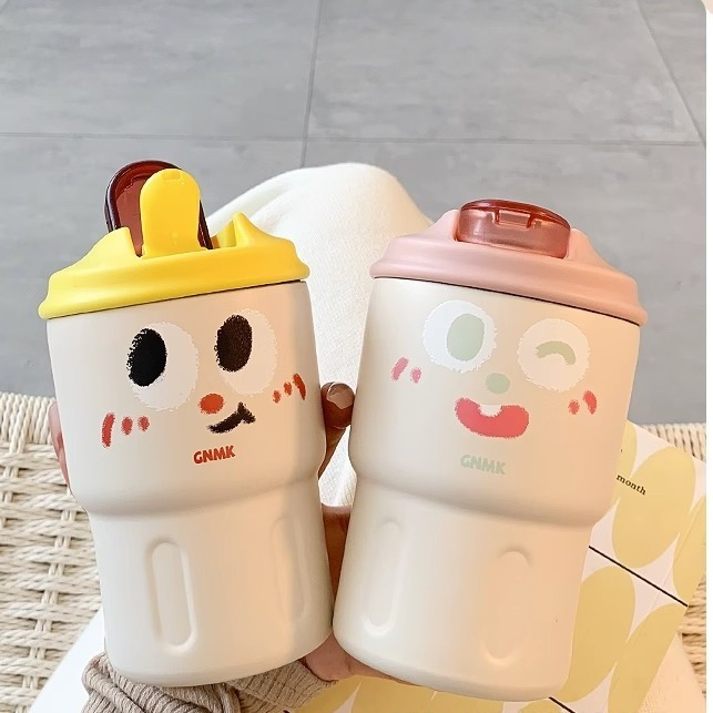 cartoon coffee thermos cup for girls 316 stainless steel double drinking saliva cup with high appearance handy cup 2023 portable