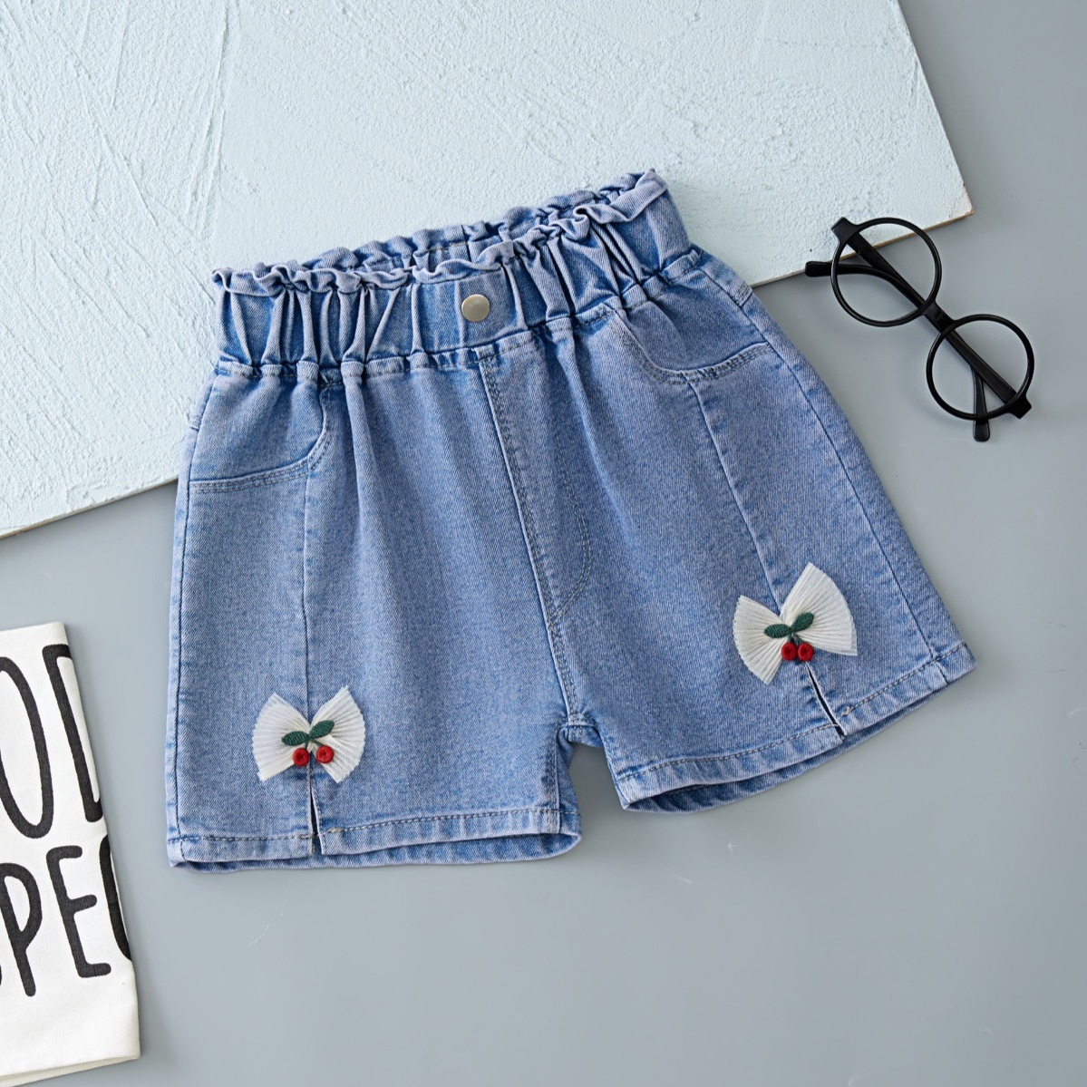 Children's Clothing Girls' Popur Denim Shorts 2024 Summer New Baby Loose Medium and Big Children's Summer Clothes Girls' Pants Thin