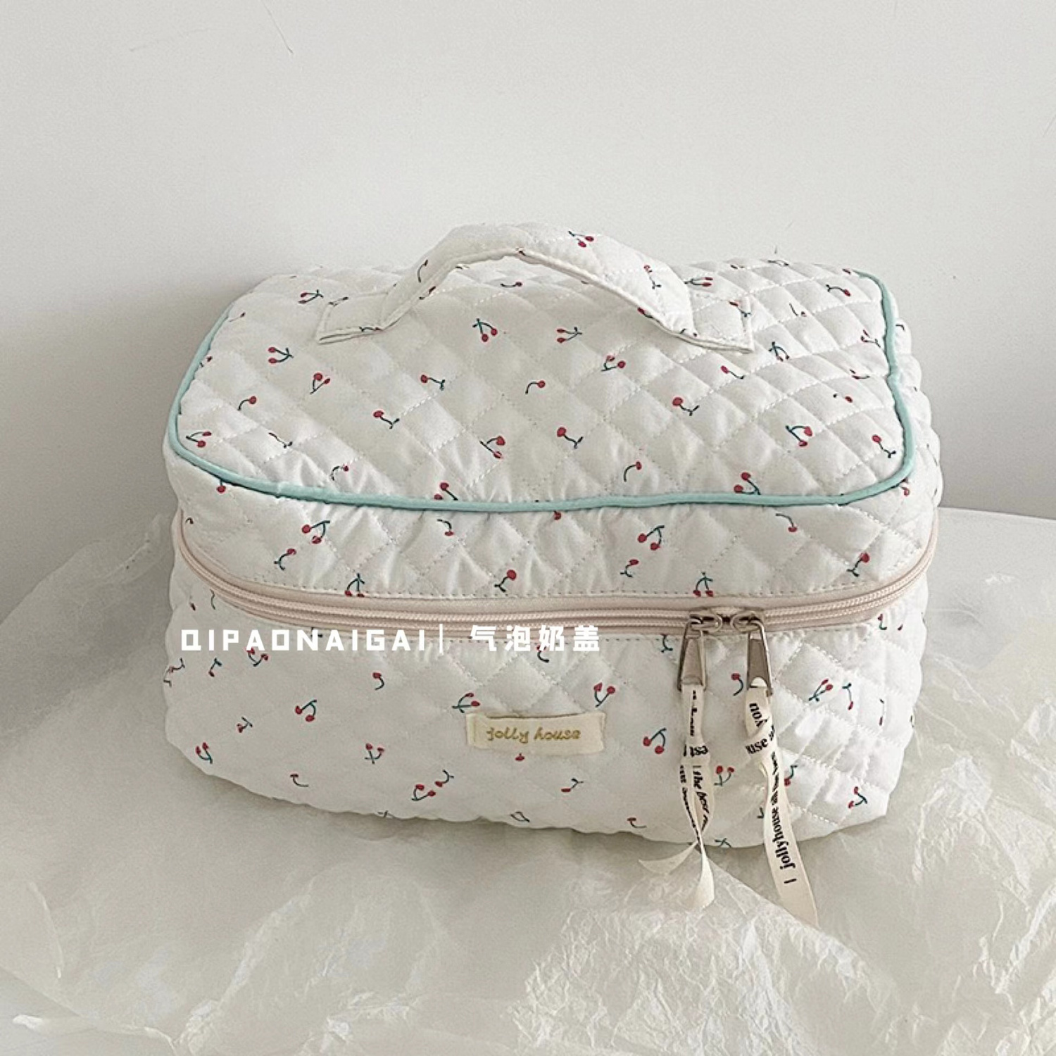 Ins Style Small Floral Quilted Large Capacity Portable Cosmetic Bag Korean Girl Heart Storage Bag Portable Toiletry Bag Women