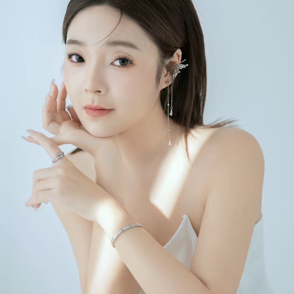 灰妈团购❤️ 头像