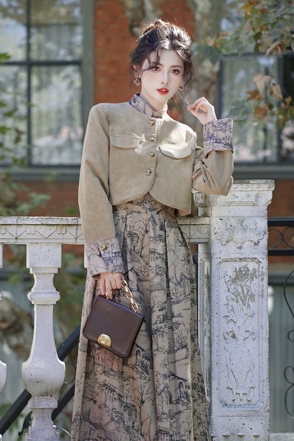 Abito corto con gonna snellente a vita alta in stile dipinto a olio, elegante giacca in velluto a coste con colletto alto e design autunno-inverno_voghion.com