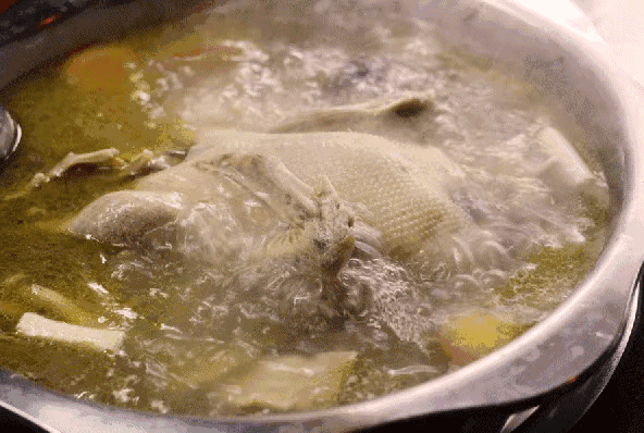 “鸭界名医”黑嘴麻鸭：一锅清水炖出三百年皇家滋补秘方