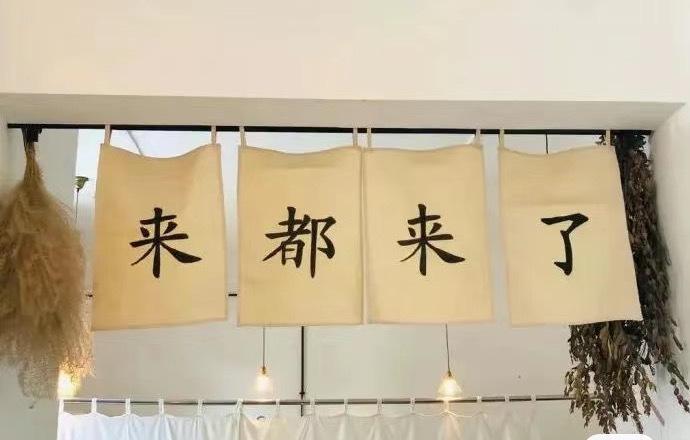 👑 0yaqi（进群享隐藏团 的封面