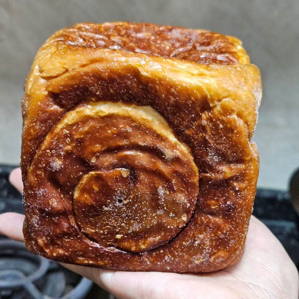 麦香与时光的对话：这片恰巴塔，藏着地中海的风和匠心的温度