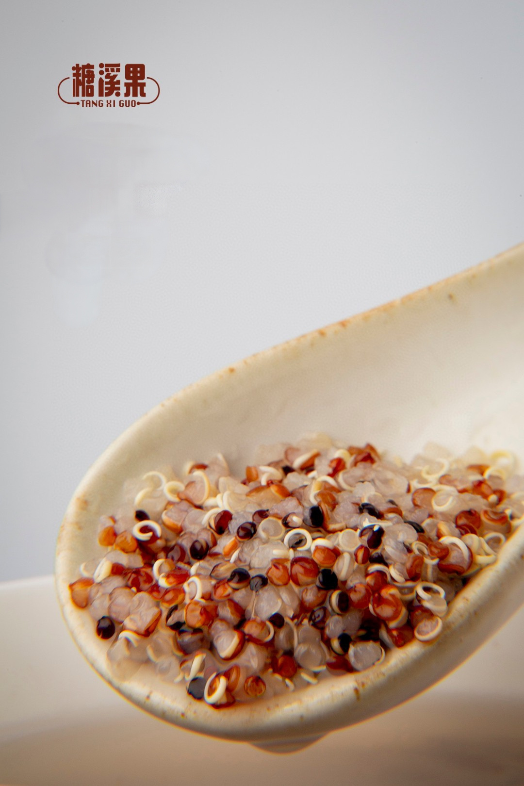 香格里拉的三色诗篇：一碗高原藜麦里的光阴与营养