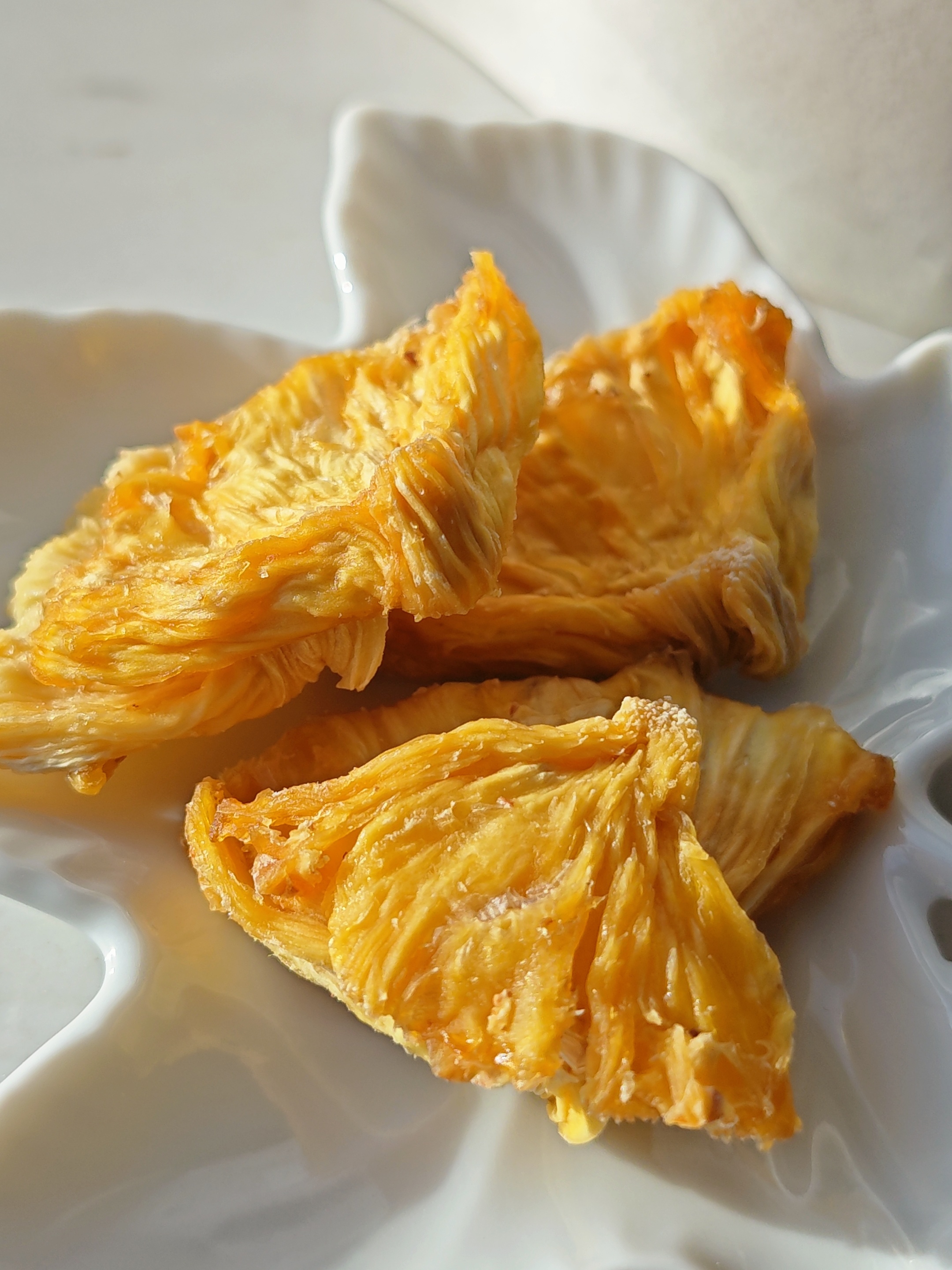 凤梨干：一口吃进热带阳光，感受四季的温暖