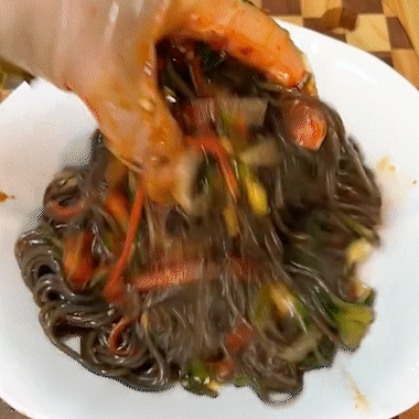 古蜀味道·蕨根粉条——一碗山野里的清欢