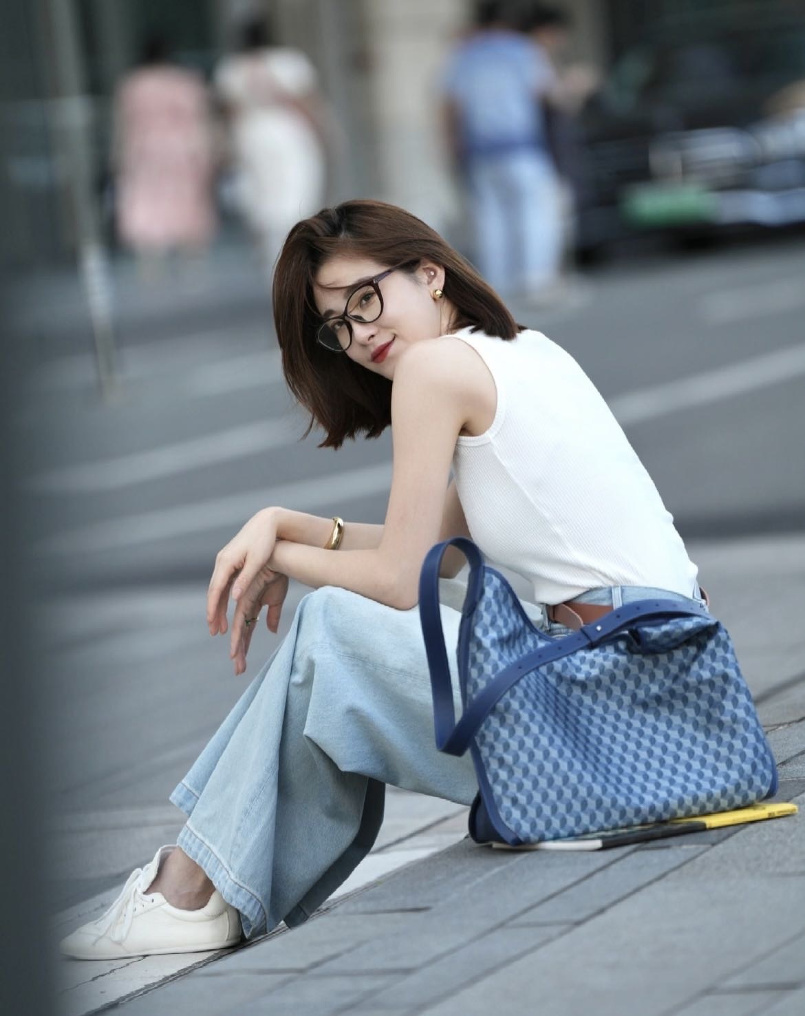 大嘴猴背心：一件衣服的“性格”与风骨