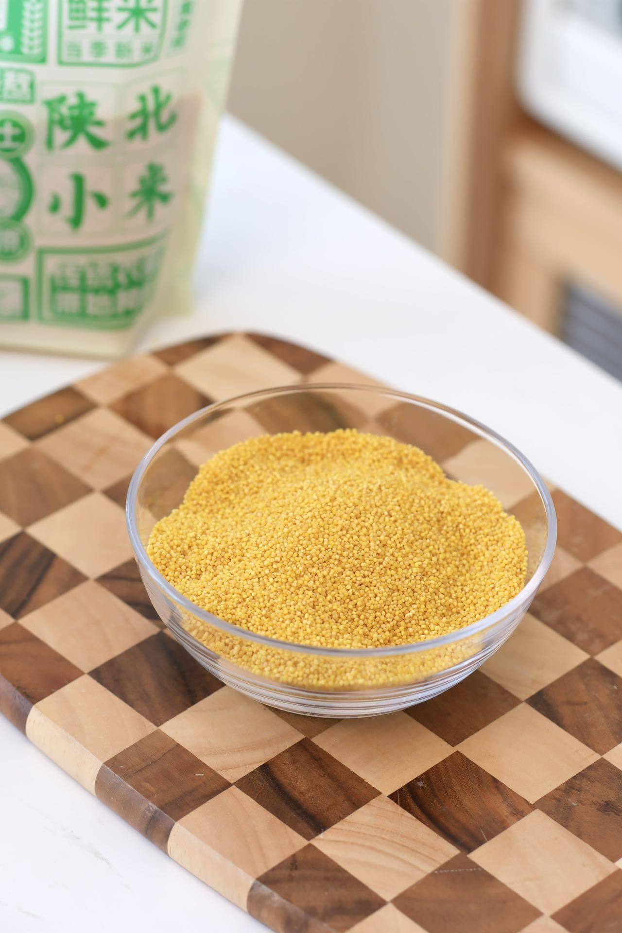 米脂黄小米：黄土高原上的一碗金黄岁月