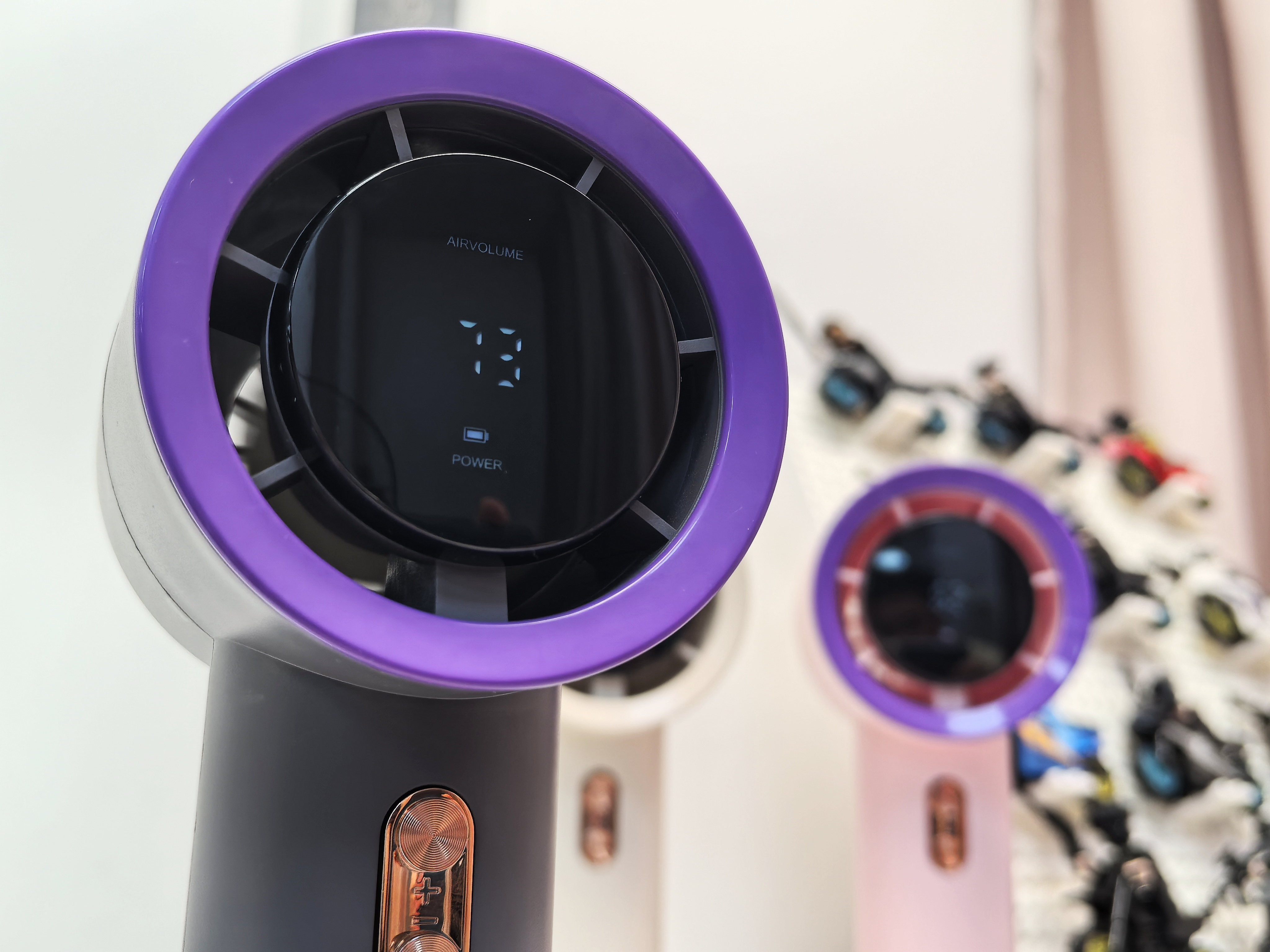 这把“戴森”手持风扇，凭什么让人用一次就上瘾？