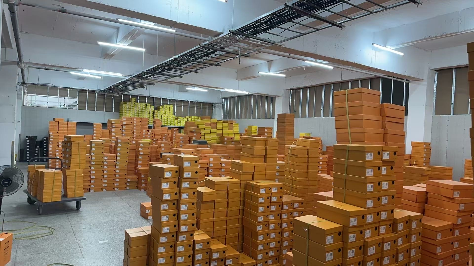鑫磊鞋业【源头工厂】 介绍图