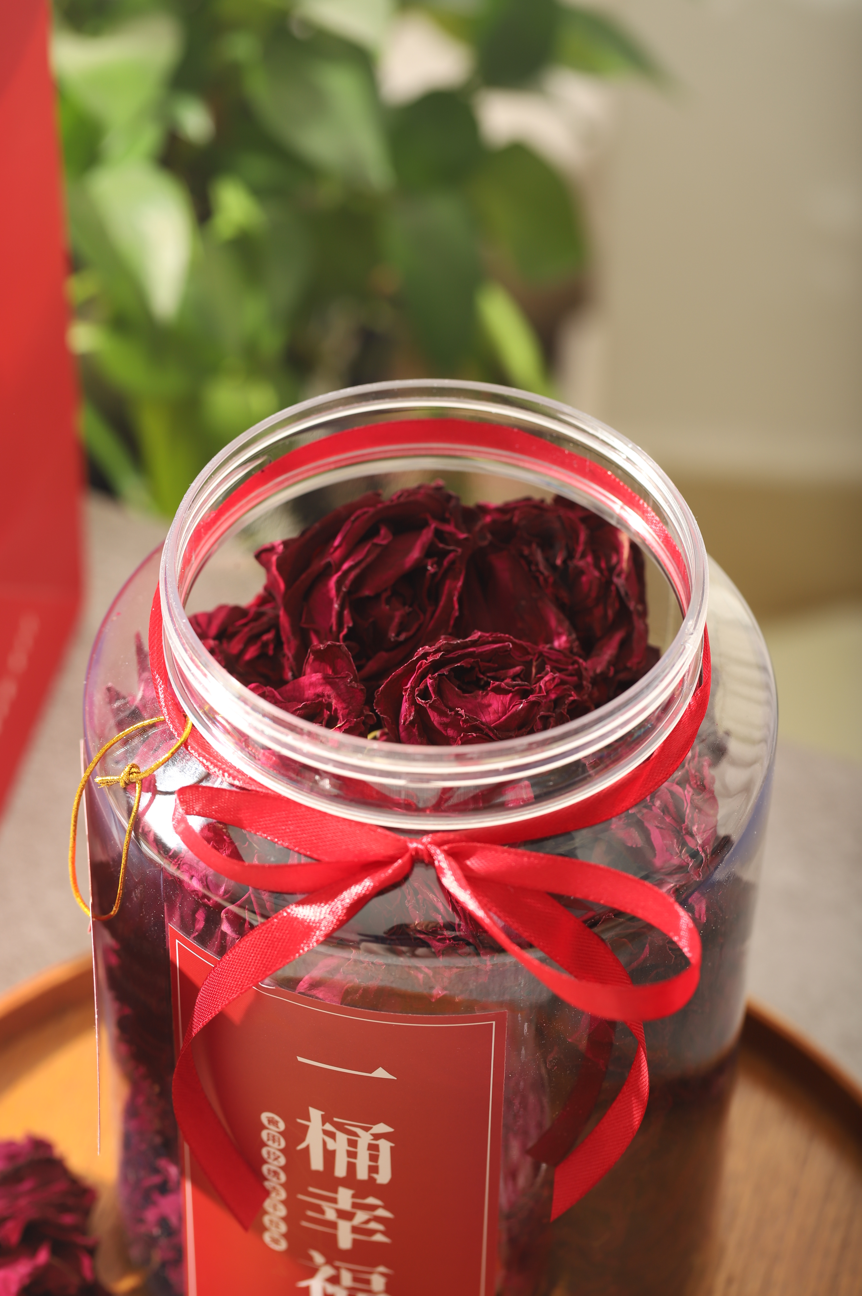 遇见“花中爱马仕”云南头茬冻干墨红玫瑰，解锁一杯浪漫与健康