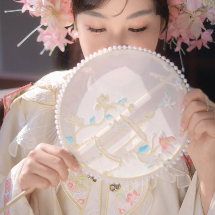 半夏（订阅有红包，进群送🎁) 头像