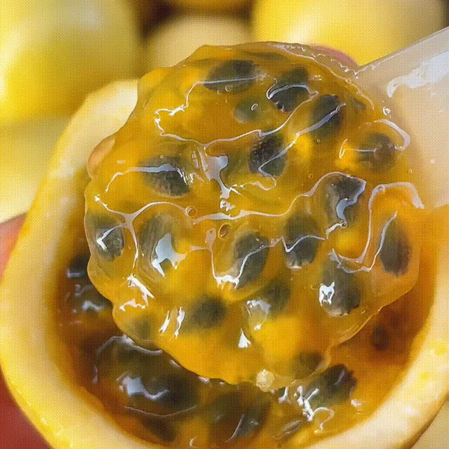 黄金百香果：被阳光吻过的蜜罐子，藏着165种风物的絮语