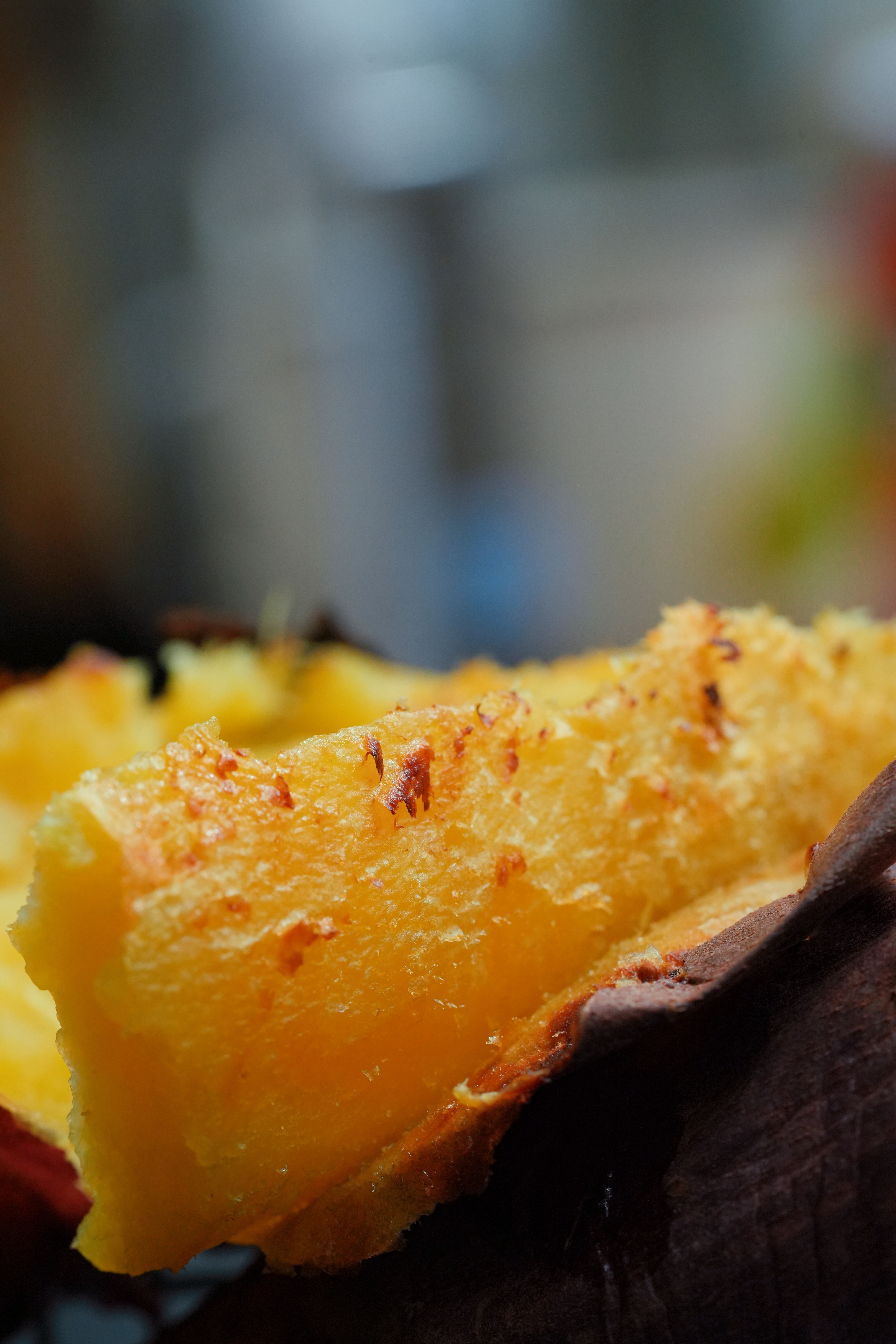 琥珀鎏金蜜薯：在糖霜与红土间邂逅的云南风物诗