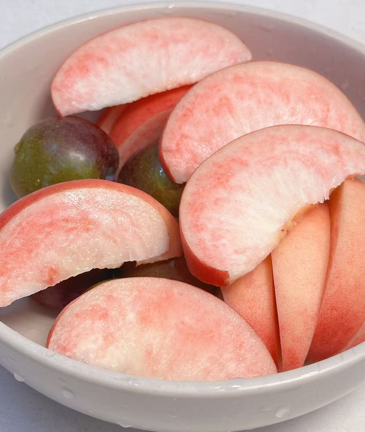 渔小觅高山沙地艳阳红脆桃——一口咬下，满心甜意