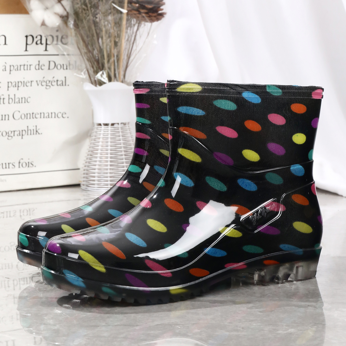 水鞋女士雨靴短筒加绒加棉冬季筒靴防水工作雨鞋加厚保暖冬天时尚